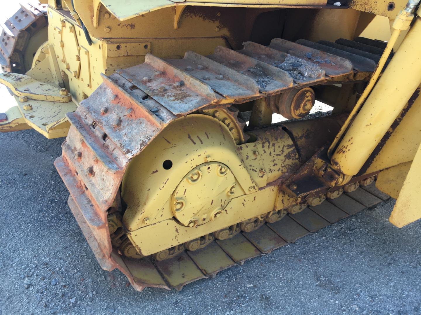 ./imagenes/INVOICE/2019/17076/TOPADOR FRONTAL CATERPILLAR D5G CON ADITAMENTO PIPE LAYER (37).JPG